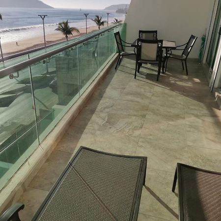 Hermoso Y Moderno Departamento Frente Al Malecon Con Preciosa Vista Al Mar Mazatlán Exterior foto
