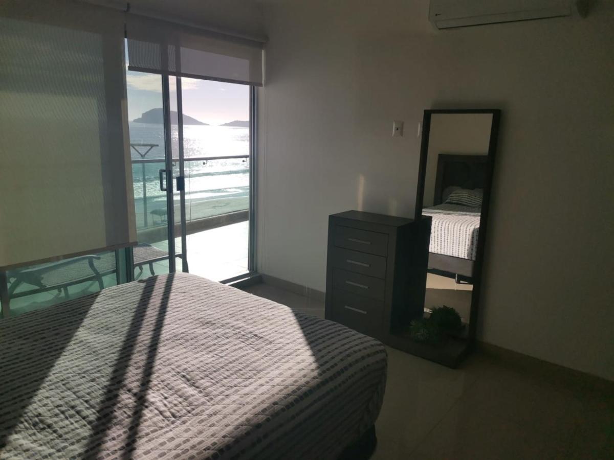 Hermoso Y Moderno Departamento Frente Al Malecon Con Preciosa Vista Al Mar Mazatlán Exterior foto